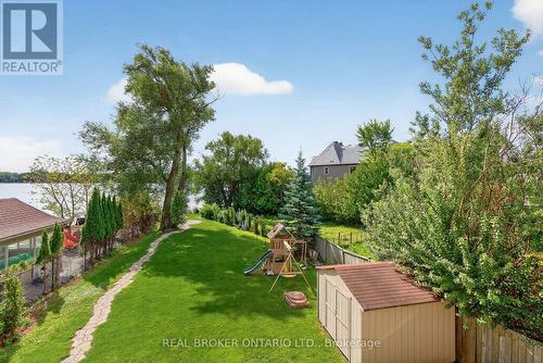 429 North Lake Road, Richmond Hill, ON - Outdoor