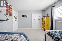 Neutral tone wall paint with white trim - 