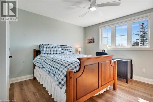 42 Parsonage Road, Ancaster, ON - Indoor Photo Showing Bedroom