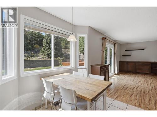 862 Greybriar Court, Kamloops, BC - Indoor Photo Showing Dining Room