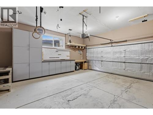 862 Greybriar Court, Kamloops, BC - Indoor Photo Showing Garage