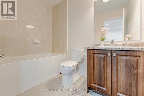 12 - 172 Parkinson Crescent, Orangeville, ON - Indoor Photo Showing Bathroom
