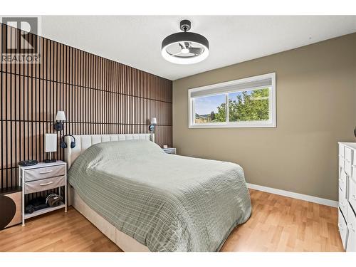 4400 15 Avenue, Vernon, BC - Indoor Photo Showing Bedroom
