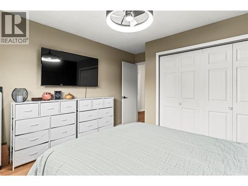 4400 15 Avenue, Vernon, BC - Indoor Photo Showing Bedroom