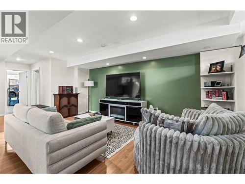 4400 15 Avenue, Vernon, BC - Indoor