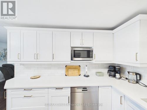 739 Palmateer Drive, Kincardine, ON - Indoor Photo Showing Kitchen