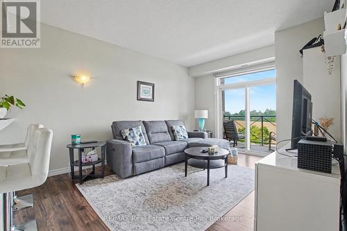 410 - 2 Colonial Drive, Guelph (Pineridge/Westminster Woods), ON - Indoor Photo Showing Living Room