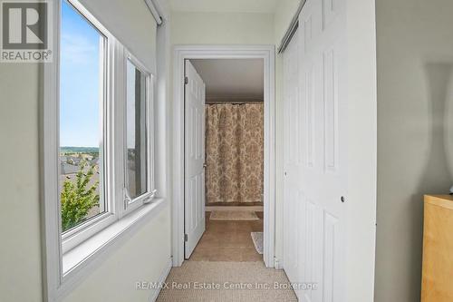 410 - 2 Colonial Drive, Guelph (Pineridge/Westminster Woods), ON - Indoor Photo Showing Other Room