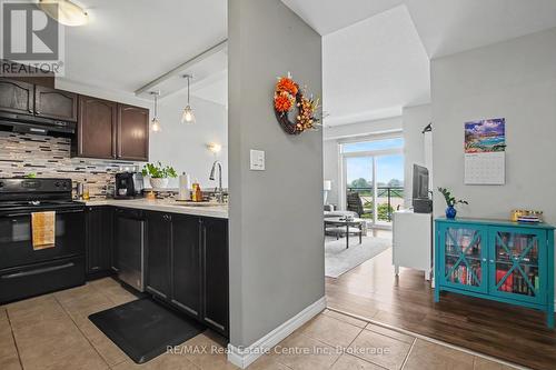 410 - 2 Colonial Drive, Guelph (Pineridge/Westminster Woods), ON - Indoor