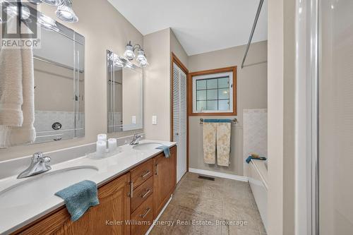 52 Rowlands Lane, Prince Edward County (Sophiasburg Ward), ON - Indoor Photo Showing Bathroom