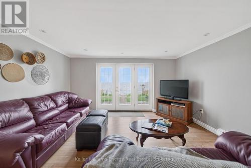 52 Rowlands Lane, Prince Edward County (Sophiasburg Ward), ON - Indoor Photo Showing Living Room