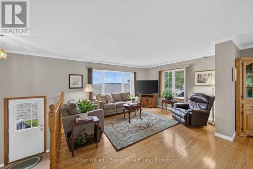52 Rowlands Lane, Prince Edward County (Sophiasburg Ward), ON - Indoor Photo Showing Living Room