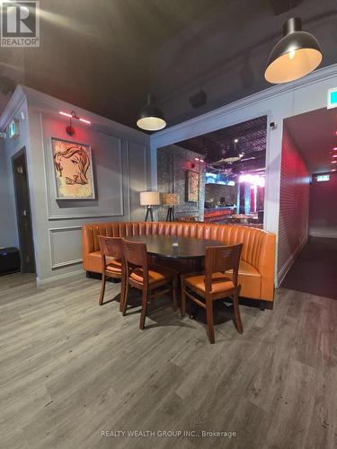211 - 9737 Yonge Street, Richmond Hill, ON 