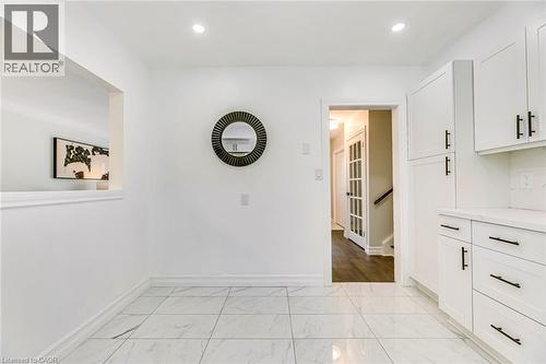 356 Dunlop Crescent, Burlington, ON - Indoor