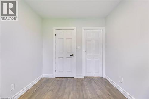 356 Dunlop Crescent, Burlington, ON - Indoor Photo Showing Other Room