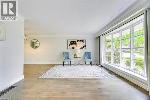 356 Dunlop Crescent, Burlington, ON - Indoor