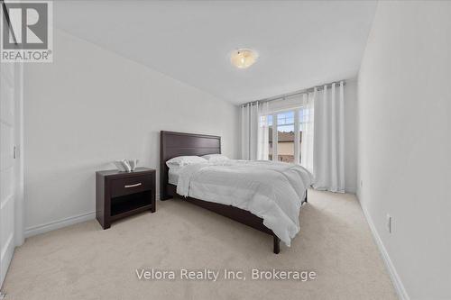 518 Vivera Place, Ottawa, ON - Indoor Photo Showing Bedroom