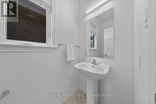 518 Vivera Place, Ottawa, ON - Indoor Photo Showing Bathroom