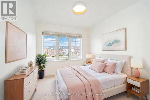 168 Gas Lamp Lane, Markham, ON - Indoor Photo Showing Bedroom
