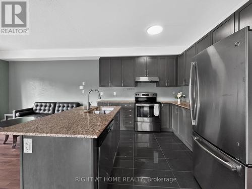 59 Kantium Way, Whitby, ON - Indoor Photo Showing Kitchen With Double Sink With Upgraded Kitchen