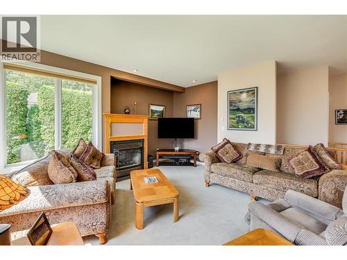 408 Balfour Heights Road, Balfour, BC - Indoor Photo Showing Living Room With Fireplace
