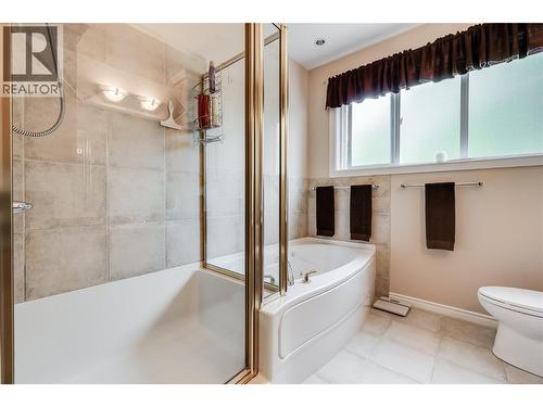 408 Balfour Heights Road, Balfour, BC - Indoor Photo Showing Bathroom
