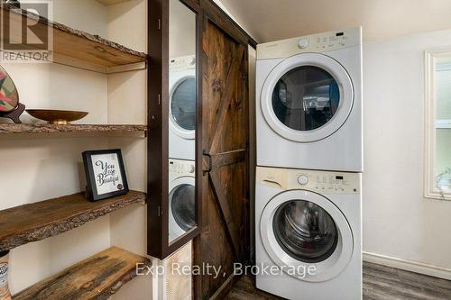2822 Shannon Road, Tyendinaga (Tyendinaga Township), ON - Indoor Photo Showing Laundry Room