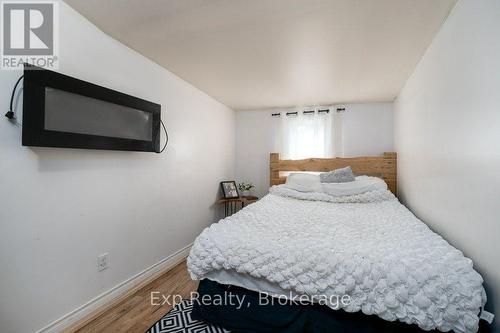 2822 Shannon Road, Tyendinaga (Tyendinaga Township), ON - Indoor Photo Showing Bedroom