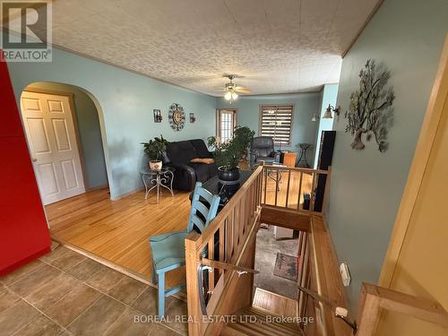 357 Fifth Avenue, Cochrane, ON - Indoor Photo Showing Other Room