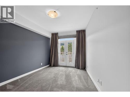 Bright And Spacious Primary Bedroom - 7343 Okanagan Landing Road Unit# 2402, Vernon, BC - Indoor Photo Showing Other Room