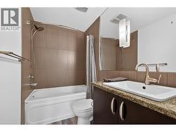 4-Piece Ensuite Featuring A Soaker Tub - 