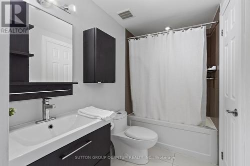 4413 Lee Drive, Mississauga, ON - Indoor Photo Showing Bathroom