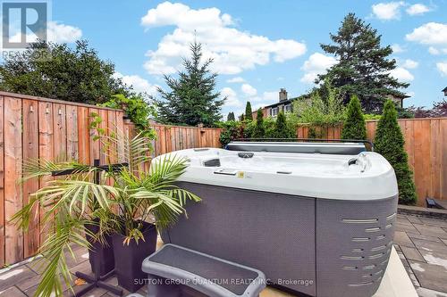 4413 Lee Drive, Mississauga, ON - Outdoor