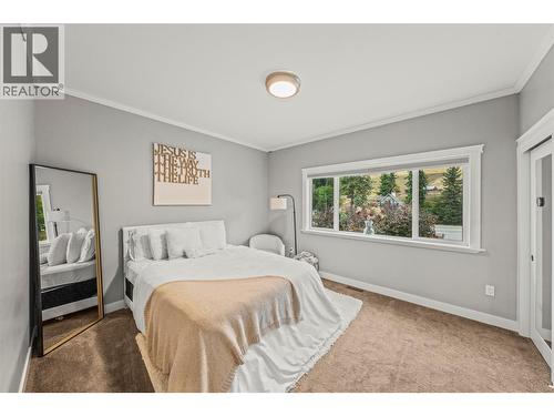 5936 Highway 6, Coldstream, BC - Indoor Photo Showing Bedroom