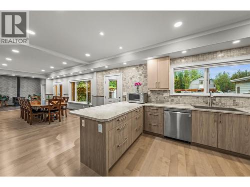 5936 Highway 6, Coldstream, BC - Indoor Photo Showing Kitchen With Upgraded Kitchen