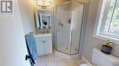 1680 Timmins Avenue, Innisfil (Alcona), ON - Indoor Photo Showing Bathroom