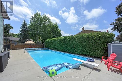 90 Glenburnie Crescent, London North (North H), ON - Outdoor With In Ground Pool
