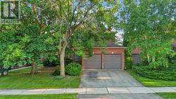 2040 MARKLE DRIVE Oakville, ON L6H 3T3