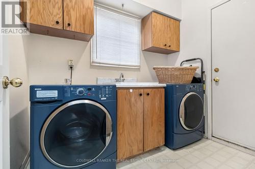 2040 Markle Drive, Oakville, ON - Indoor Photo Showing Laundry Room