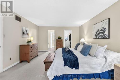 2040 Markle Drive, Oakville, ON - Indoor Photo Showing Bedroom