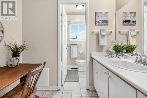 2040 Markle Drive, Oakville, ON - Indoor Photo Showing Bathroom