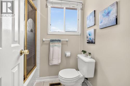 2040 Markle Drive, Oakville, ON - Indoor Photo Showing Bathroom