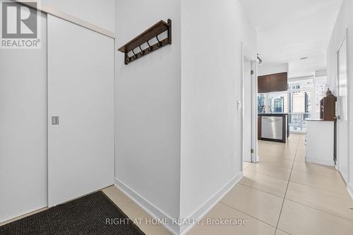 1604 - 1 Market Street, Toronto, ON - Indoor Photo Showing Other Room