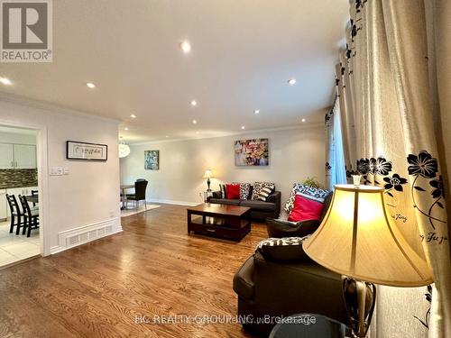 35 Lailey Crescent, Toronto, ON - Indoor
