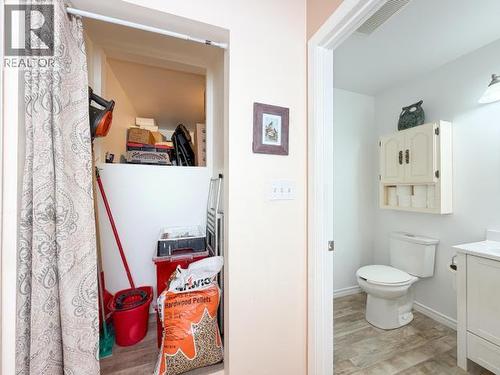 142 Rainbow Road, Whitehorse, YT - Indoor Photo Showing Bathroom