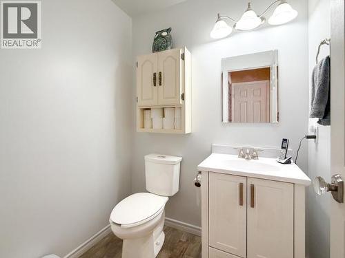 142 Rainbow Road, Whitehorse, YT - Indoor Photo Showing Bathroom