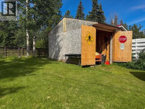 142 Rainbow Road, Whitehorse, YT - Outdoor
