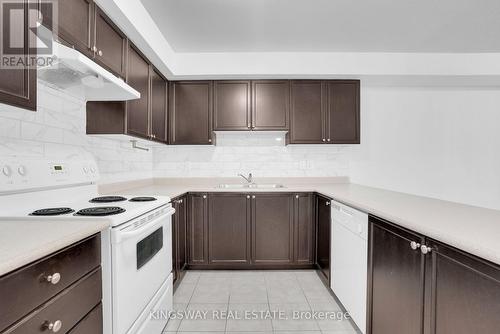 19 - 41 Coulter Street, Barrie, ON - Indoor Photo Showing Kitchen With Double Sink