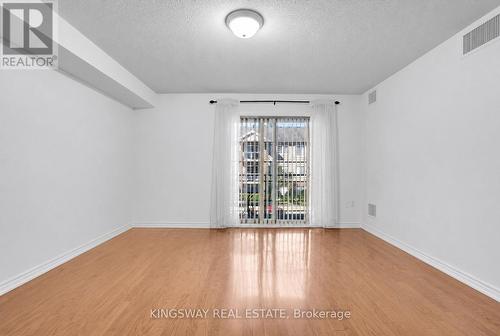 19 - 41 Coulter Street, Barrie, ON - Indoor Photo Showing Other Room