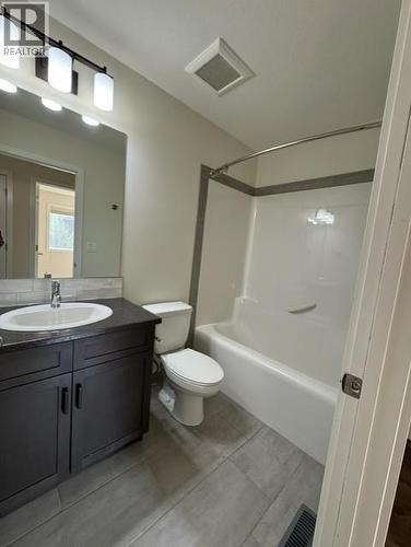 156 Shadow Mountain Boulevard, Cranbrook, BC - Indoor Photo Showing Bathroom